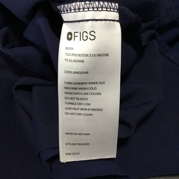 Figs Catarina One Pocket Scrub Top in Navy Size XXL. - Picture 8 of 8